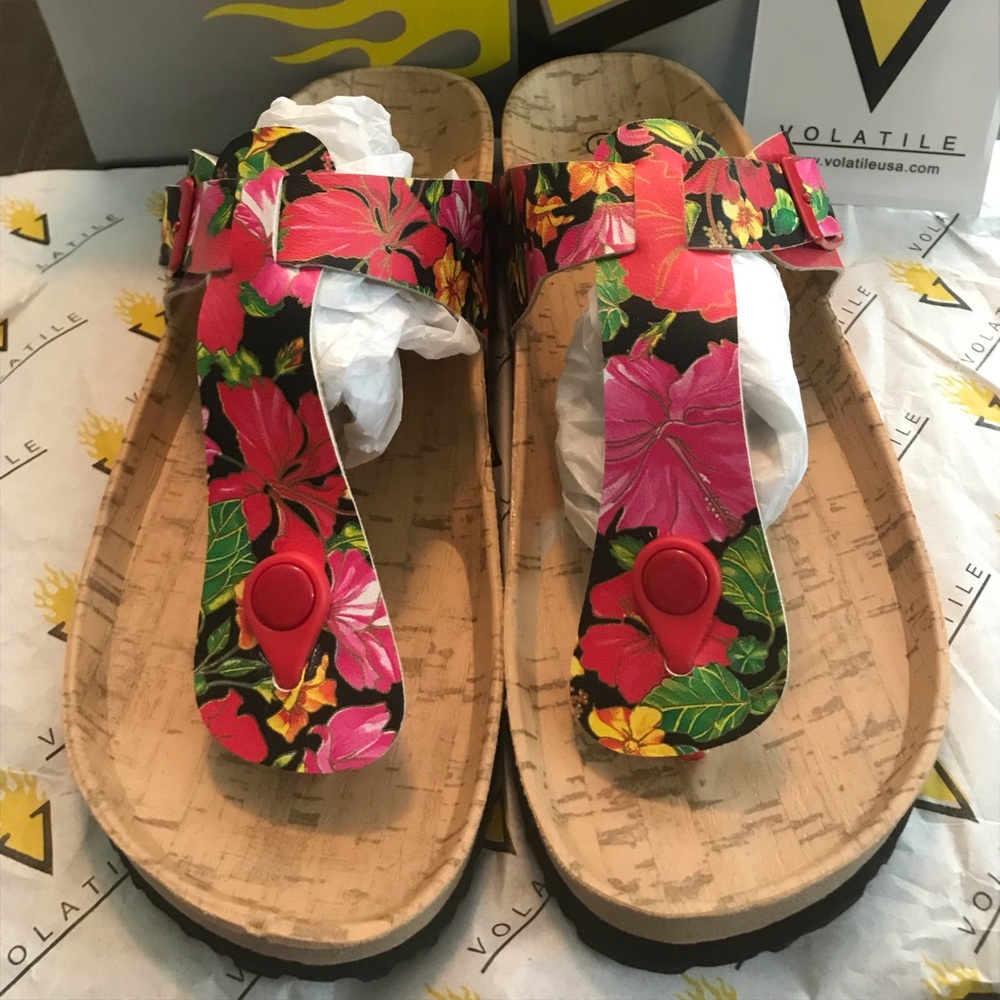 pink sandal flowered